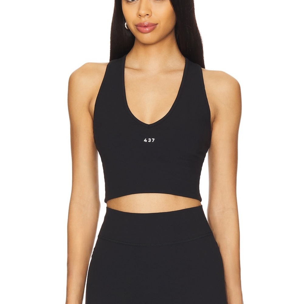 437 Sleek Black V-Neck Crop Top